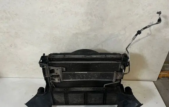 Mercedes-Benz CLS C218 AMG Radiator set A2045003603 A2045001201