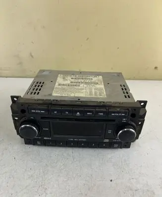 Jeep Grand Cherokee (WK) Radio/CD/DVD/GPS head unit P05064363AA 05064363AA T00AM0146C3347
