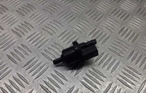 Skoda Fabia Mk1 (6Y) Turbo solenoid valve 6QE906517A