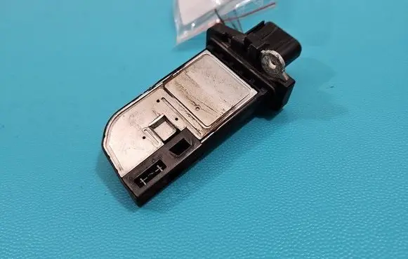 Ford Transit Courier Mass air flow meter 8V2112B579AA IMPRK1471267