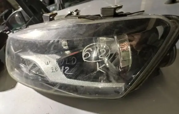 Volkswagen Polo V 6R Headlight/headlamp