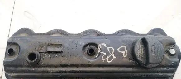 Volkswagen PASSAT B4 Rocker cam cover 