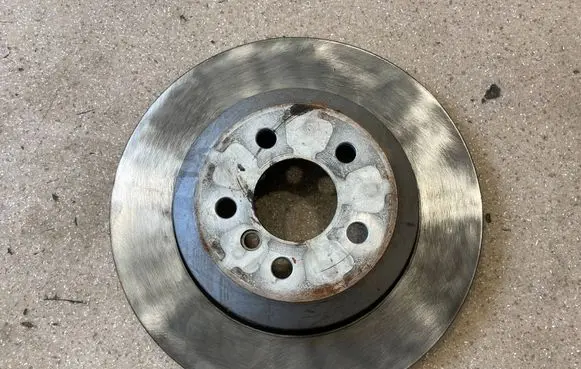 BMW 5 G60 G61 Rear brake disc 8831440