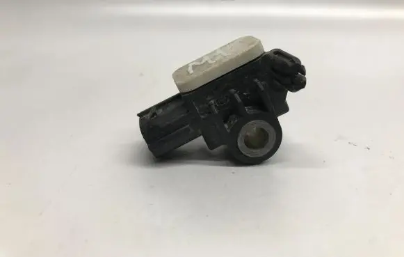 Mitsubishi ASX Airbag deployment crash/impact sensor 8651A165