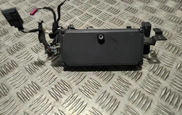 Windshield/windscreen camera