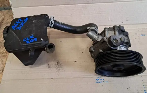 Mercedes-Benz CLK A209 C209 Power steering pump A0054660101
