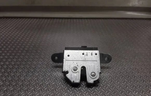 Opel Meriva B Tailgate/trunk/boot lock/catch/latch 13317445