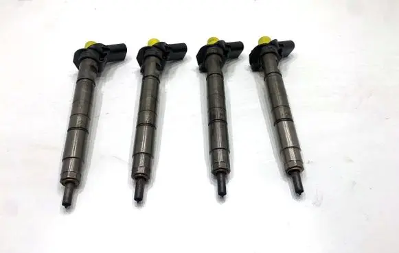 Hyundai Santa Fe Fuel injectors set 338002F000