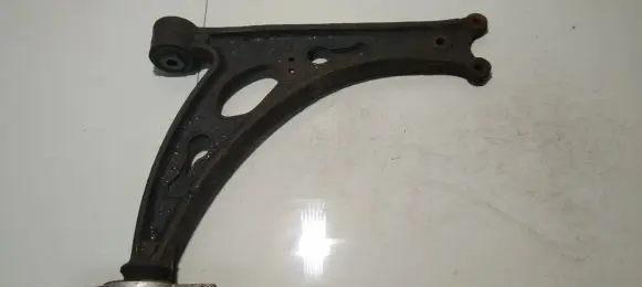 Skoda Octavia Mk2 (1Z) Front lower control arm/wishbone