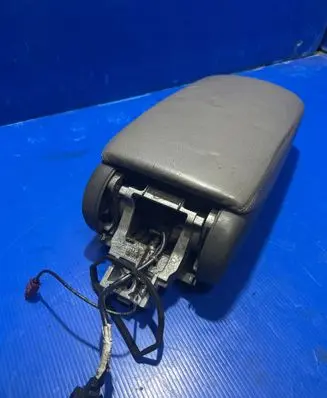 Audi A6 S6 C6 4F Armrest 4F0864114