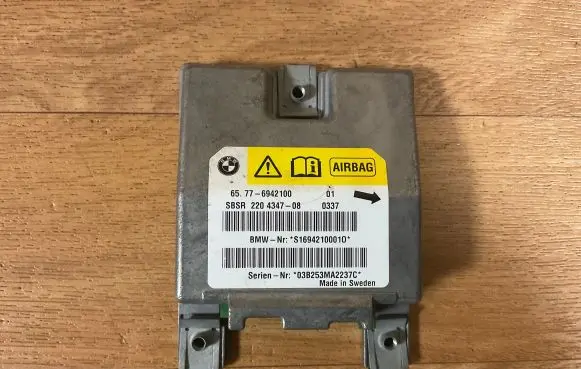 BMW 5 E60 E61 Airbag control unit/module 6942100 220434708 S16942100010