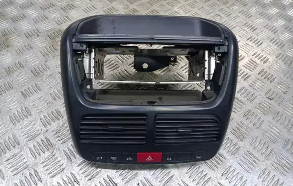 Opel Combo D Dashboard side air vent grill/cover trim