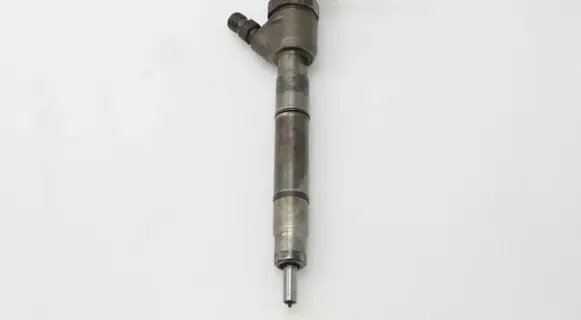 Hyundai i40 Fuel injector 338002A800
