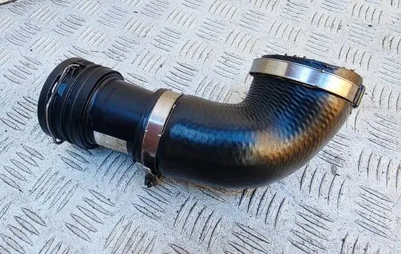 Mini Cooper Countryman R60 Intercooler hose/pipe 7611120 13717611120