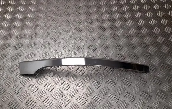 Volkswagen Touareg II Other sill/pillar trim element 7P6853841
