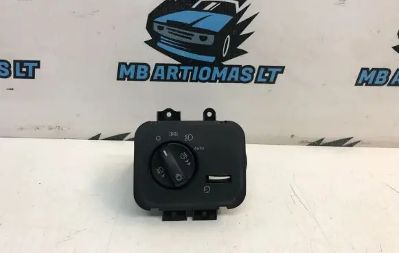 Land Rover Discovery 3 - LR3 Light switch YUD501480PVJ