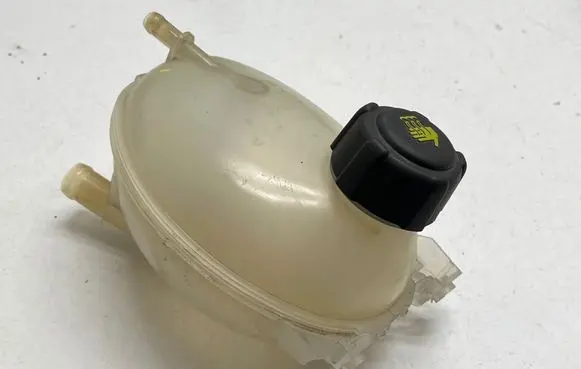 Renault Captur Coolant expansion tank/reservoir 217107259R