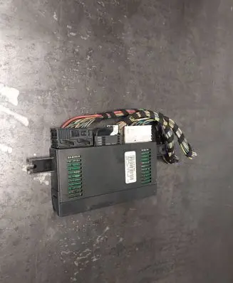 BMW 5 E39 Light module LCM 6915920