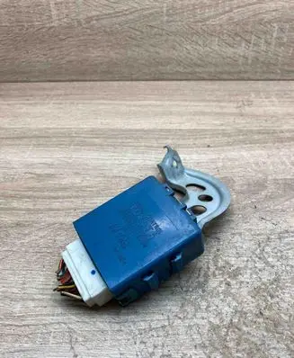 Toyota Yaris Door control unit/module 859800D050 MB0515003900