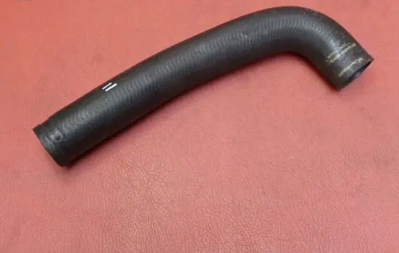 Iveco Daily 4th gen Engine coolant pipe/hose 504044686
