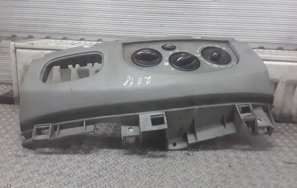 Renault Trafic II (X83) Climate control unit