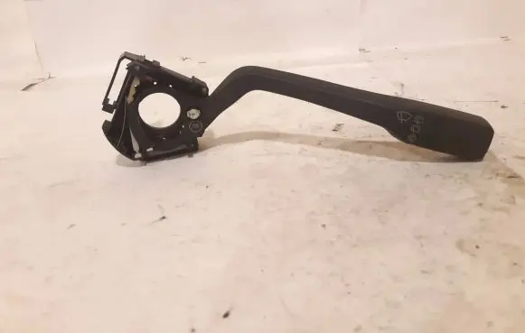 Volkswagen Golf III Wiper control stalk 289635