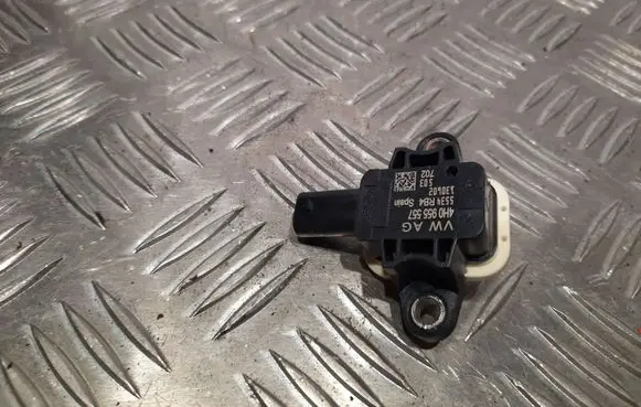 Audi A8 S8 D4 4H Airbag deployment crash/impact sensor 4H0955557