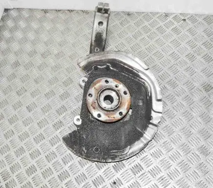 BMW X5 E70 Front wheel hub 6773784