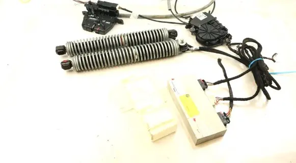 BMW 5 F10 F11 Tailgate hydraulic set 7258363 7273752 7269543