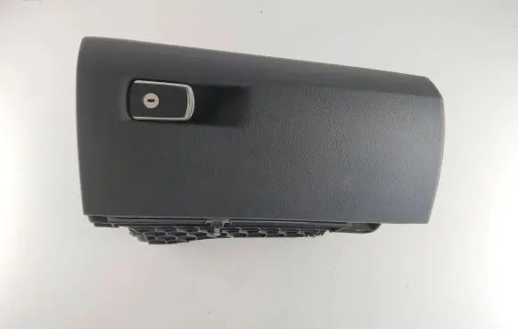 BMW 4 F32 F33 Glove box