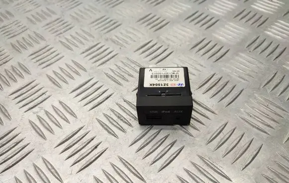 Hyundai i40 USB socket connector 961203Z1504X