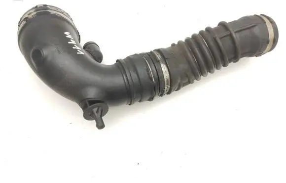 Maserati Quattroporte Air intake hose/pipe 670002061