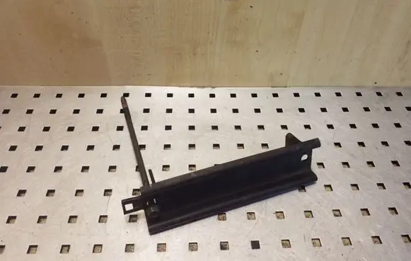 Opel Frontera B Battery bracket 
