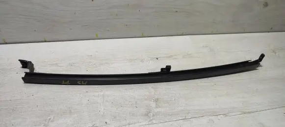 Mazda 3 III Rear door trim (molding)