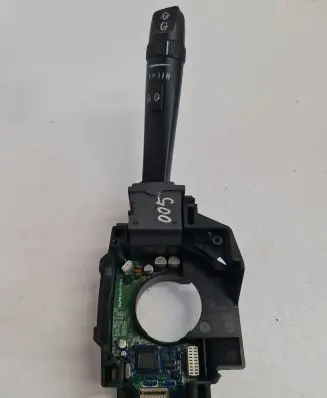 Volvo V70 Wiper control stalk 30768101 05W23D