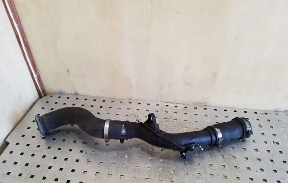 Toyota Corolla E120 E130 Intercooler hose/pipe 1703033010
