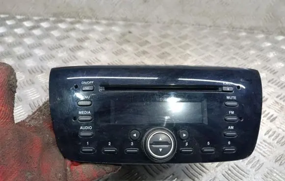Opel Combo D Radio/CD/DVD/GPS head unit