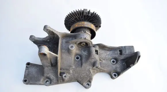Audi A4 S4 B5 8D Engine mounting bracket 06B903143K