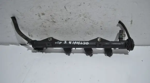 Skoda Octavia Mk1 (1U) Fuel main line pipe 032133319B