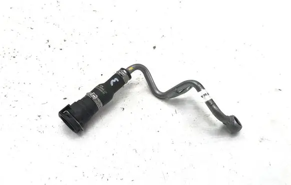 Coolant pipe/hose