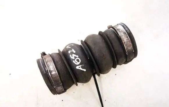 Intercooler hose/pipe
