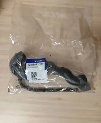 Volvo V70 Breather/breather pipe/hose 30788009