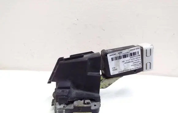 Mitsubishi Carisma Rear door lock