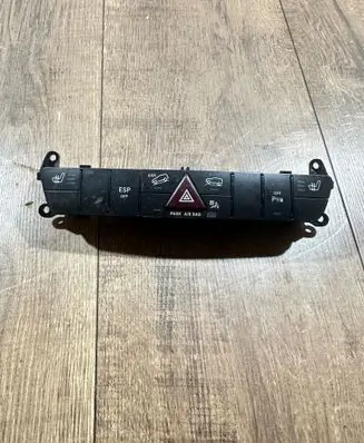 Hazard light switch