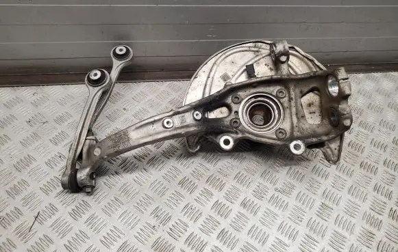 Audi A4 S4 B9 Front wheel hub 8W0407559 8W0407241F 8W0615311C