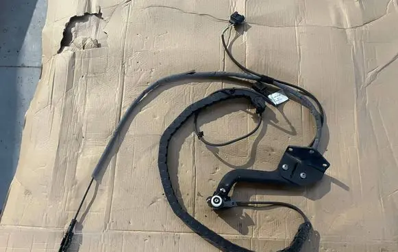 Mercedes-Benz Sprinter W906 Sliding door lower roller guide/hinge A9065460561 A9068204169