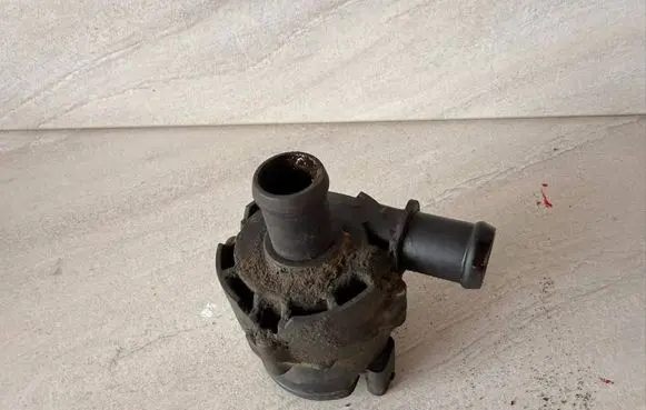 Volkswagen Golf VII Electric auxiliary coolant/water pump 5G0965567