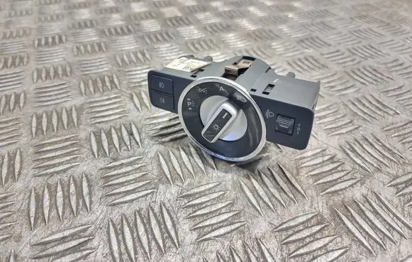 Light switch