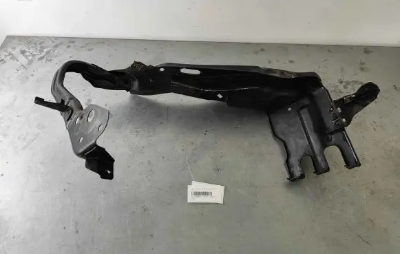 Mercedes-Benz S W221 Headlight/headlamp mounting bracket A2216200191