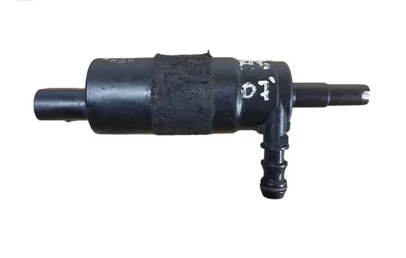 Volkswagen PASSAT B6 Headlight washer pump 3B7955681 001016